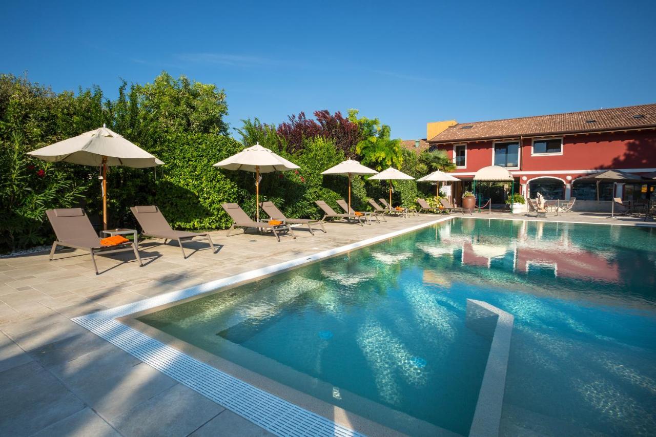 Vip'S Motel Luxury Accommodation & Spa Lonato Esterno foto
