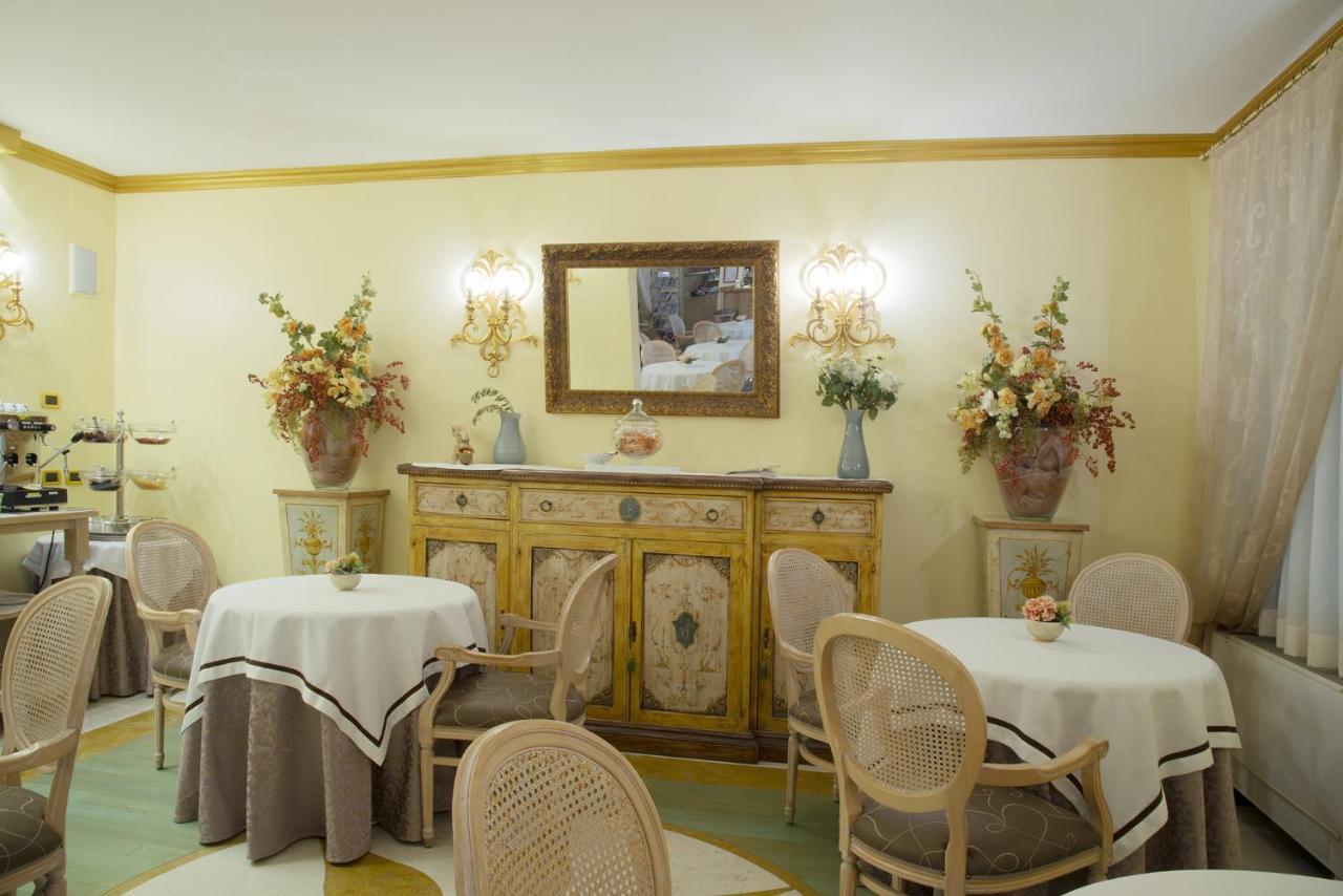 Vip'S Motel Luxury Accommodation & Spa Lonato Esterno foto